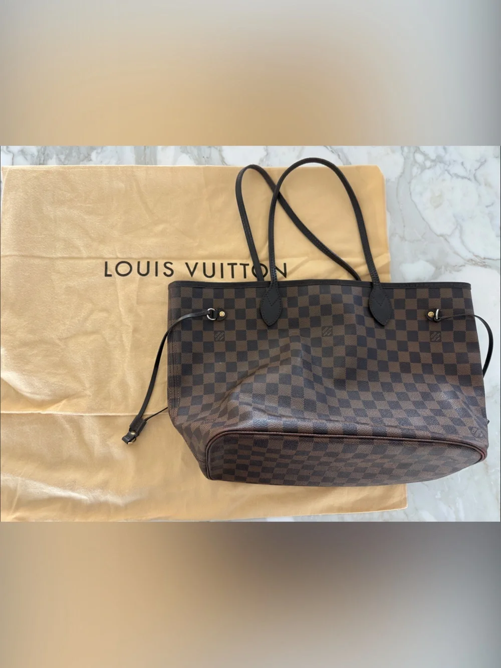 Louis Vuitton Damier Neverfull